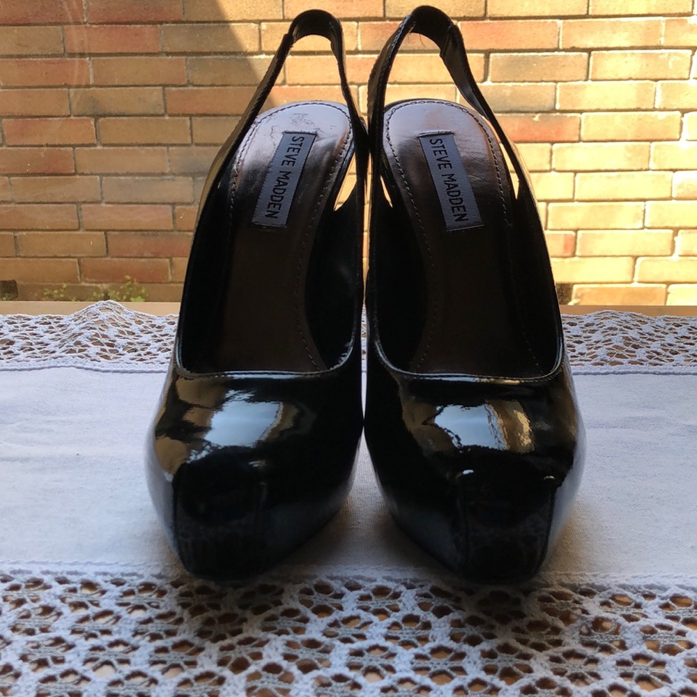 New!! Steve Madden Black Heels!